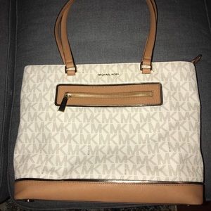 CLEARANCE!! Michael Kors bag